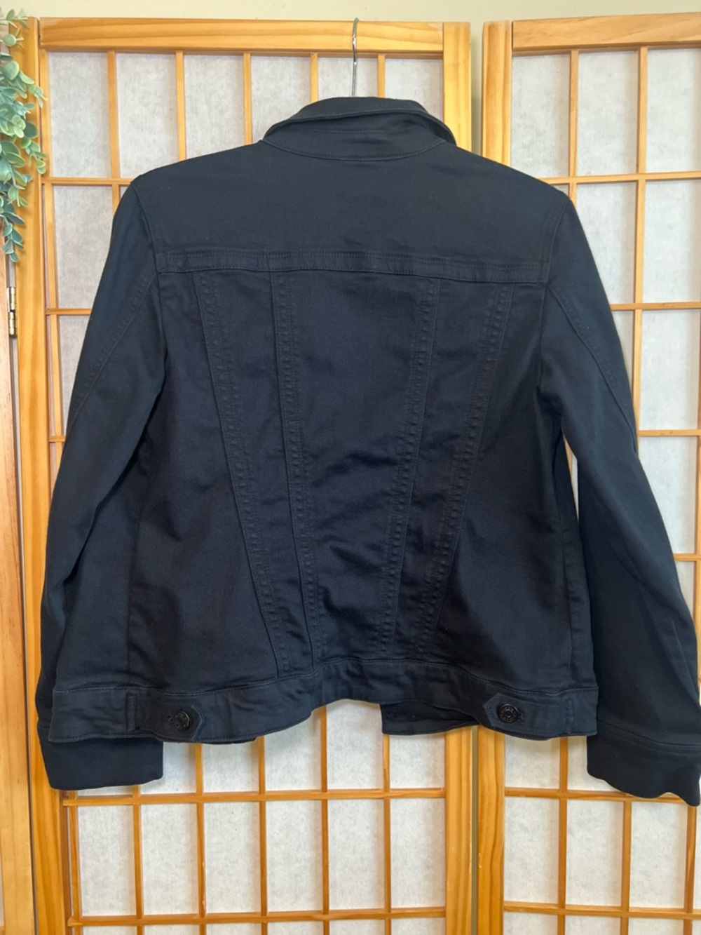 Chico’s Black Denim Jacket Stretch Button Front Women’s Size 0 (XS 4/6) casual - Picture 2 of 12